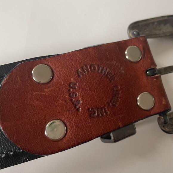 Vintage 1990s Boho Leather Medallion Belt Made in USA Brown Silver EUC - Picture 4 of 14